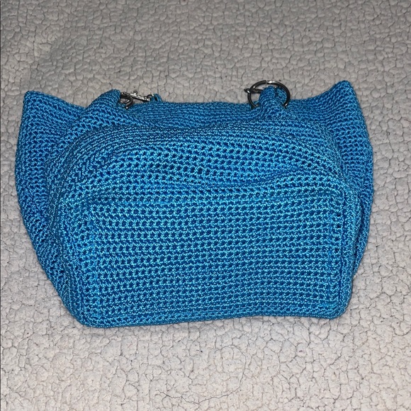 Chic Blue Knit Tote Bag - Picture 3 of 4